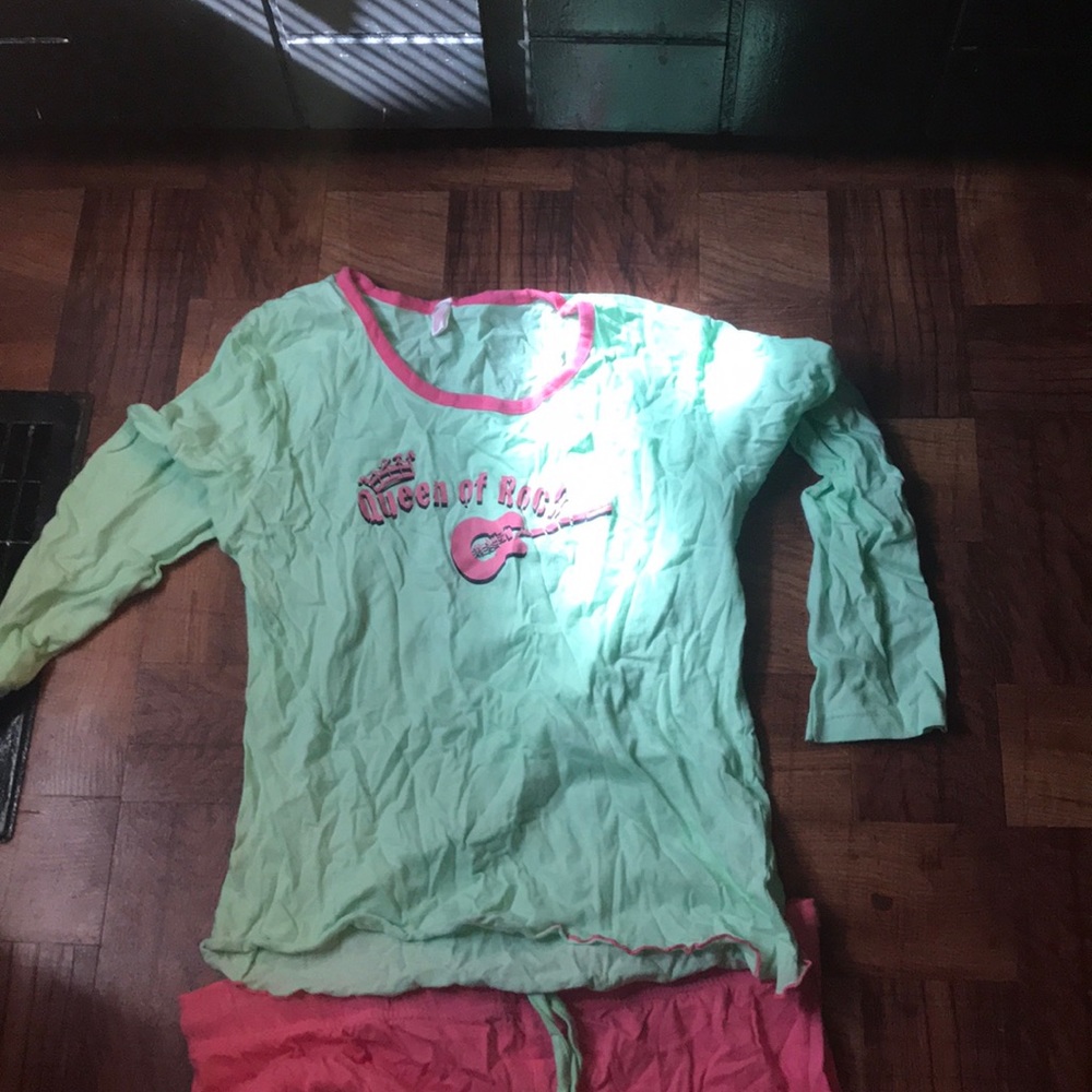Queen of rock pajama set